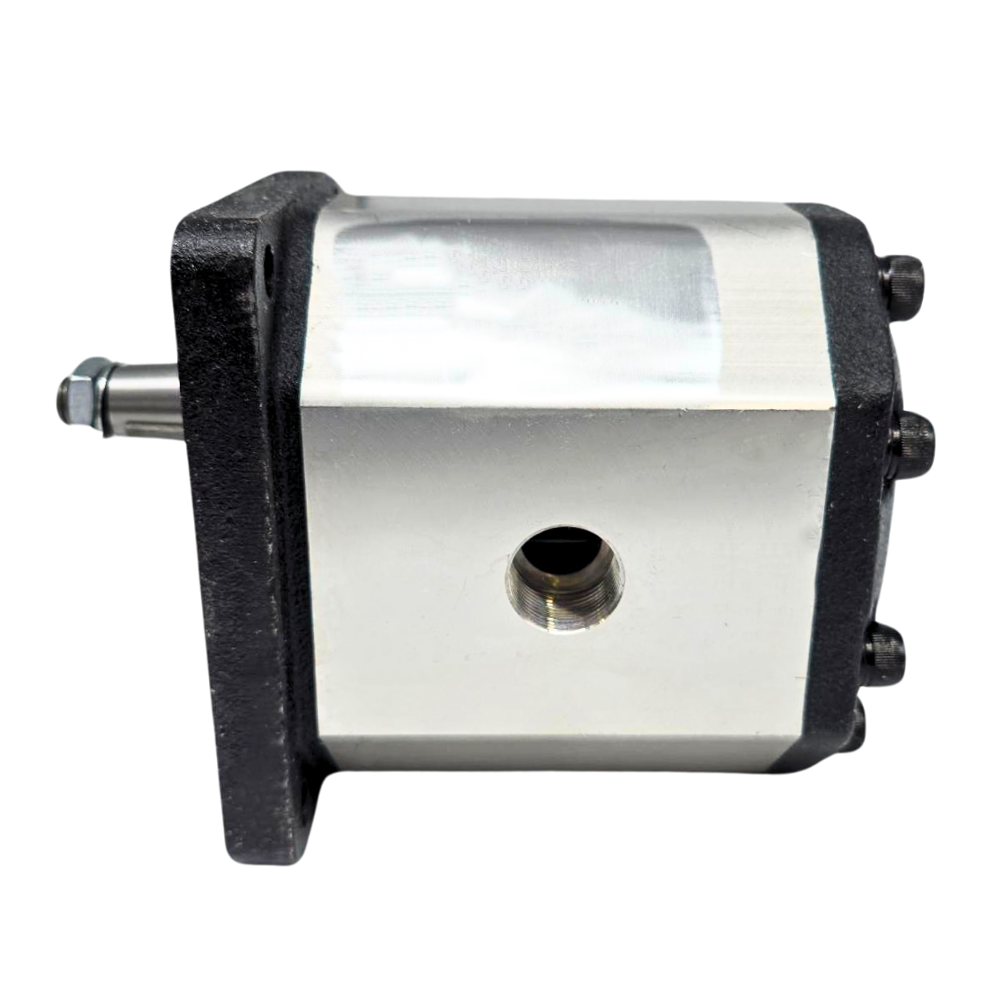 Flowfit Hydraulic Gear Pump, Group 3, Clockwise 25CC, 1" Inlet & 3/4" Outlet BSP Ports, 4 Bolt EU Flange Flowfit Hydraulic Gear Pump, Group 3, Clockwise 25CC, 1" Inlet & 3/4" Outlet BSP Ports, 4 Bolt EU Flange