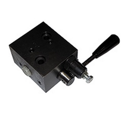 Motor mounted lever operated control valve complete with 3 position detent,25 L/min and 210 Bar. BDR-38-04