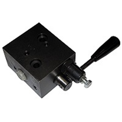 Motor mounted, lever operated control valve c/w 3 position detent kit and integral relief valve 25 L/min BDS-38-04