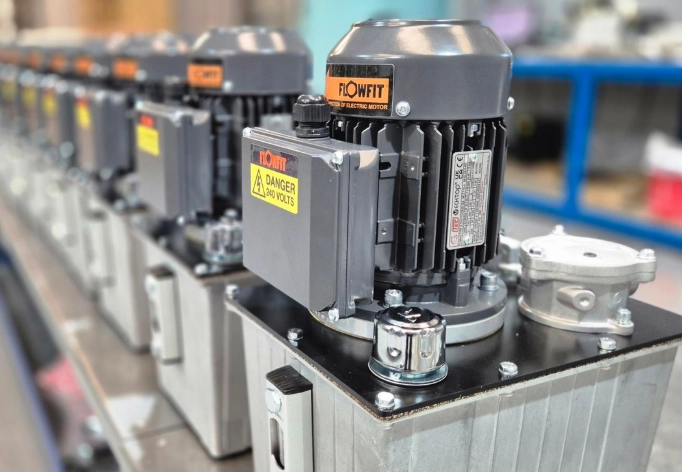 Hydraulic build featuring Filtrec filtration and reservoir components