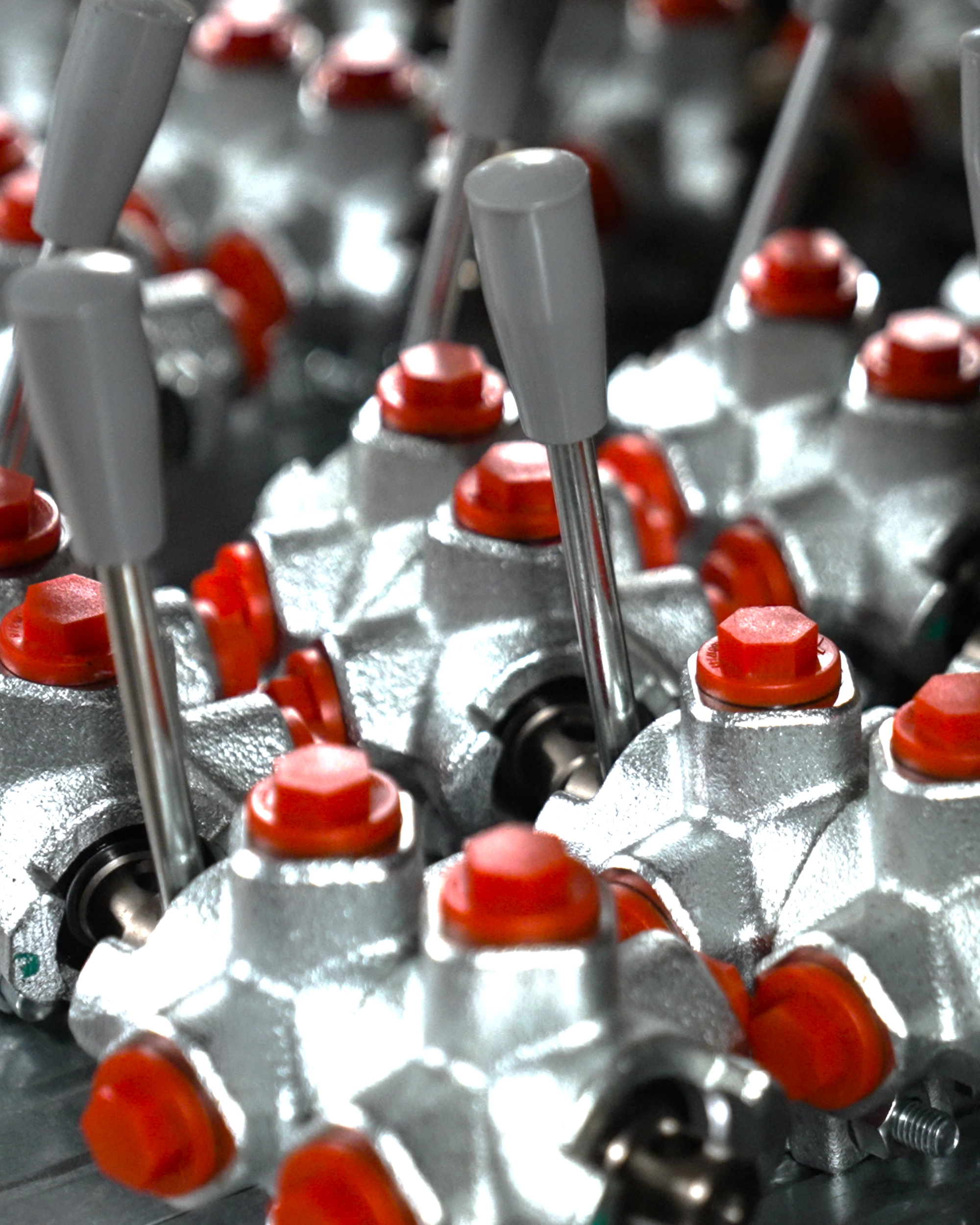 Walvoil hydraulic products available from Flowfit, an official UK distributor