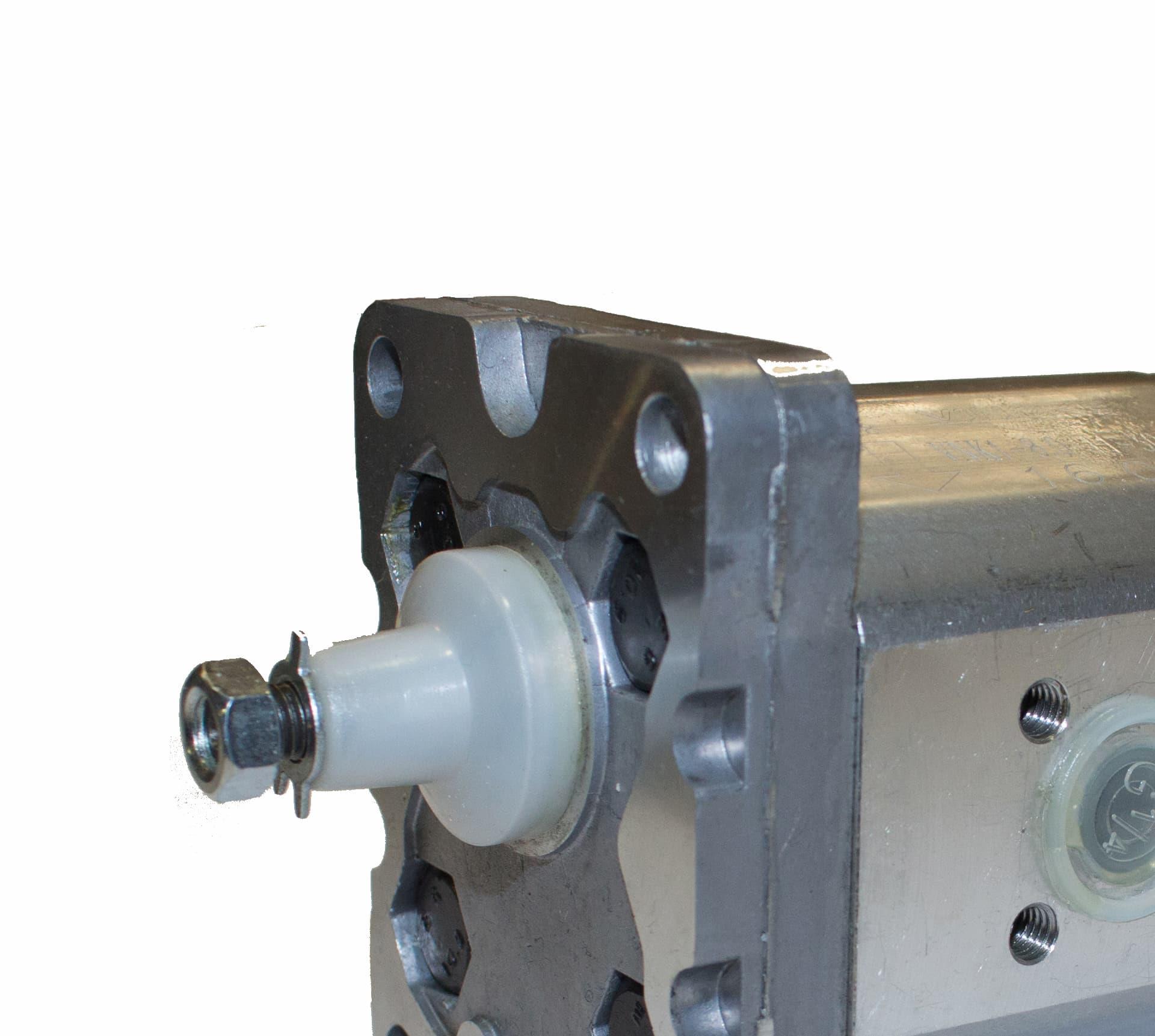 Flowfit Hydraulic Gear Pump, GP1, 1.1CC, Clockwise 30mm Inlet & 30mm SQ Outlet Flanged Ports, 4 Bolt EU Flange