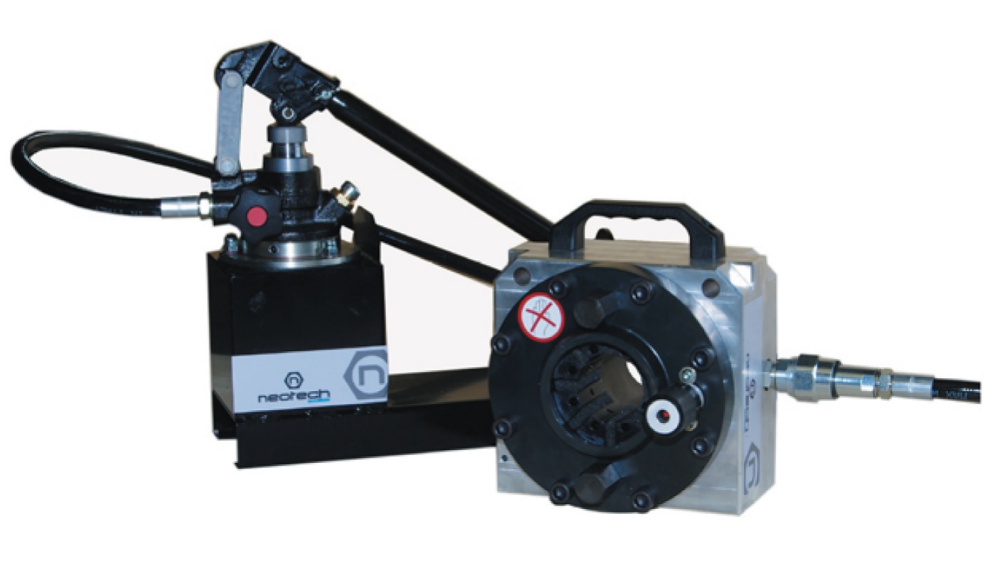 Hand held on sale hydraulic hose crimper